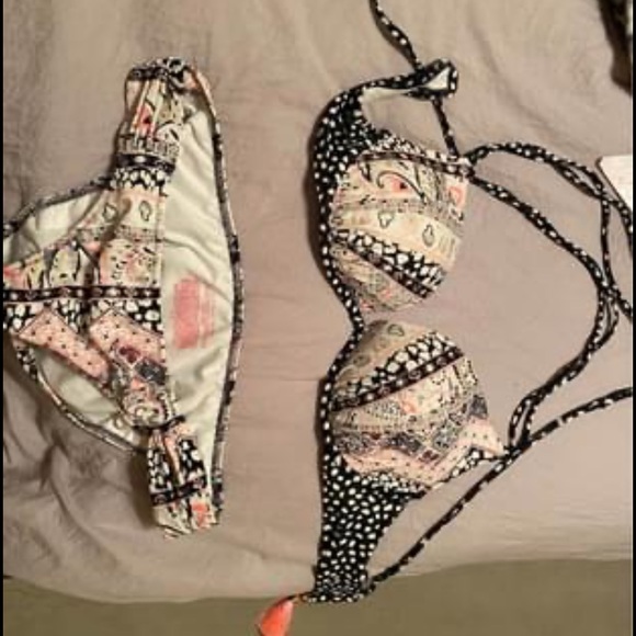 Victoria's Secret Other - Sexy vibrant bathing suit. Never worn. No tags